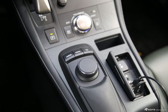 2014款雷克萨斯CT200h领先版单色