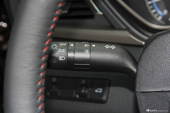 2015款海马M6 1.5T自动豪华型