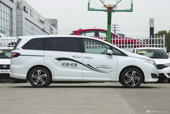 2015款 改款奥德赛2.4L自动豪华版