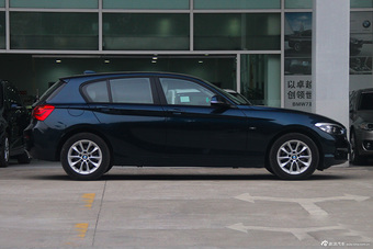 2015款宝马1系118i 1.6T自动都市设计套装