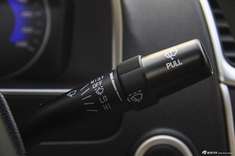 2016款吉利帝豪1.5L手动三厢时尚版