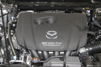 2015款阿特兹2.0L自动蓝天豪华版