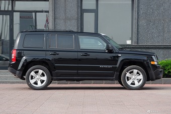 2014款自由客2.0L运动增强版