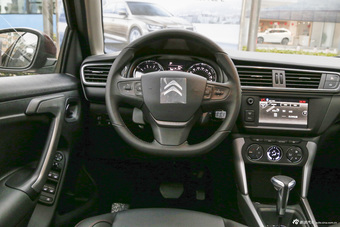 2015款东风雪铁龙C3-XR 1.6L自动先锋型