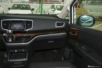 2015款 改款奥德赛2.4L自动豪华版