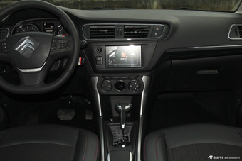 2015款东风雪铁龙C3-XR 1.6T自动先锋型