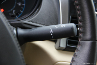 2014款威驰1.5L自动智尊版