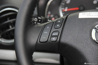 2015款马自达6 2.0L自动时尚型