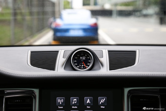 2017款Macan GTS 3.0T自动