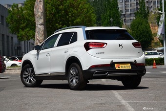 2016款DS6 1.6T自动豪华版THP160