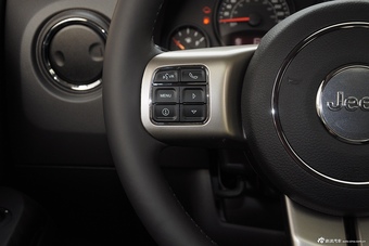 2014款自由客2.0L运动增强版