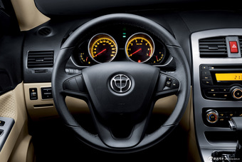 2013款中华H330官方图