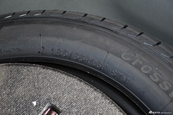 2016款奔腾B90 1.8T自动尊贵型十周年纪念版