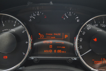 2015款东风标致3008 1.6T自动THP至尚版