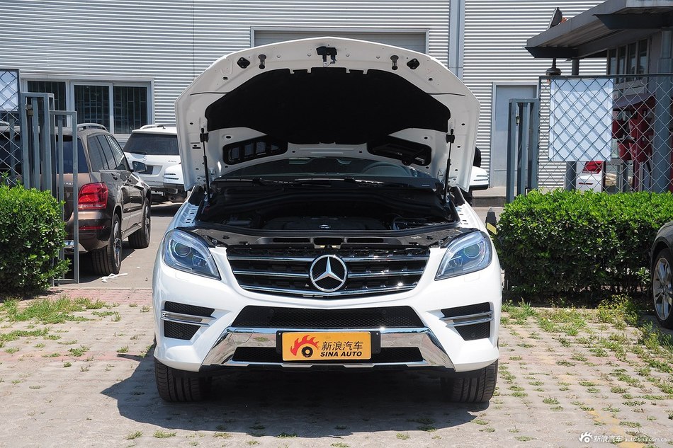 2015款奔驰ML320 4MATIC