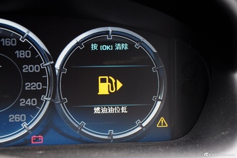 2015款捷豹XJL2.0T两驱典雅商务80周年典藏版