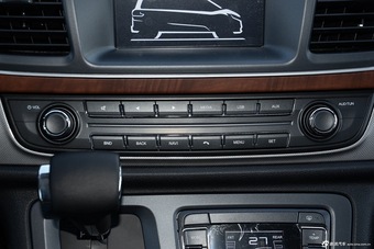 2016款上汽大通G10 2.0T自动行政版