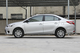 2016款威驰1.5L自动智臻星耀版