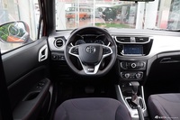 2015款中华V3 1.5L自动精英型