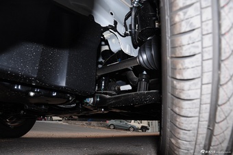 2015款绅宝D20两厢1.5L自动乐享版