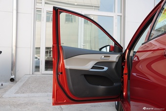 2015款3 1.3L AMT理想版