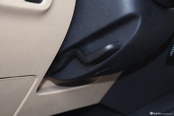 2015款速腾230TSI自动舒适型