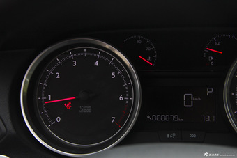 2014款东风标致408 1.8L自动豪华版