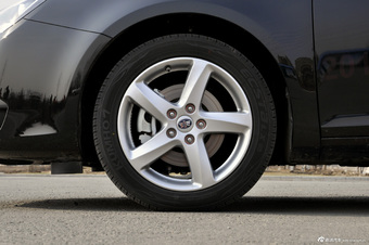 2014款奔腾B90到店实拍