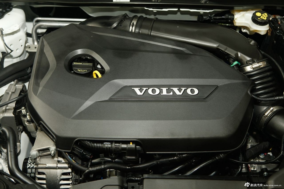 2015款沃尔沃V40 1.6T智逸版