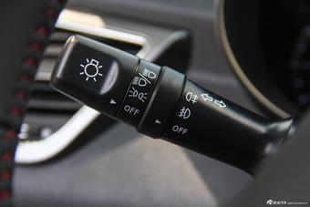 2016款长安CS75 2.0L手动豪华型国5