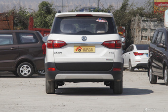 2016款风光370 1.5L手动标准版7座