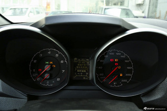 2016款瑞虎5 2.0L自动家悦版