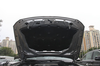 2014款宝马5系525Li 2.0T自动豪华设计套装