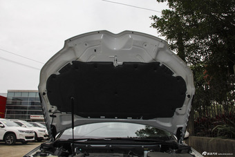 2016款雪铁龙C5 1.8T自动豪华型