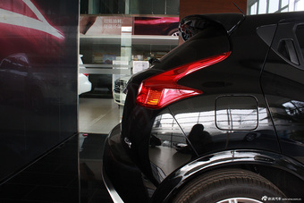 2014款英菲尼迪ESQ到店实拍