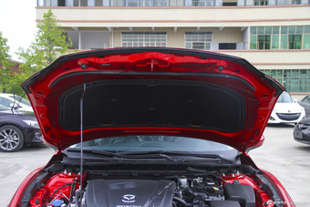 2015款阿特兹2.5L自动蓝天尊崇版