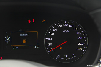 2014款起亚K4 1.8L自动DLX