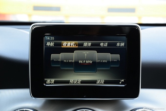 2016款奔驰CLA级 CLA200 1.6T自动动感型