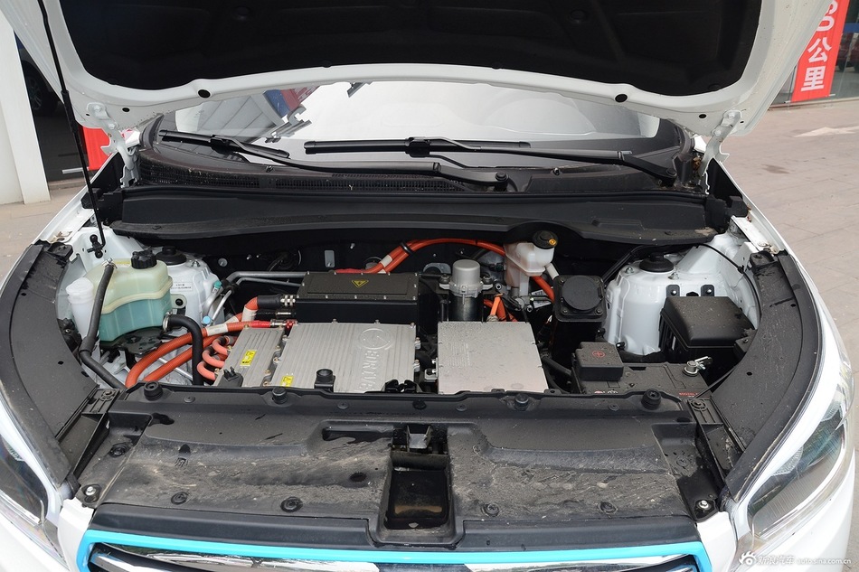 2016款华泰xEV260尊贵型