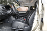 2015款荣威360 1.4T自动尊享版