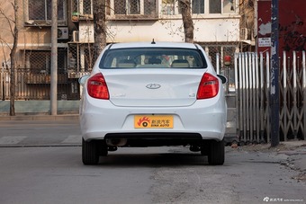 2015款奇瑞E3 1.5L手动实尚版