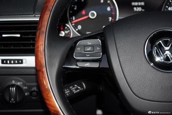 2011款途锐V6 3.0TSI汽油舒适型