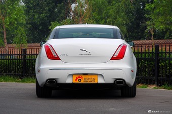 2015款捷豹XJL80周年版