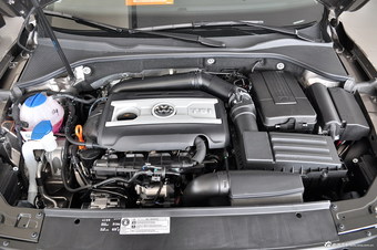 2014款帕萨特1.8T DSG御尊版图片