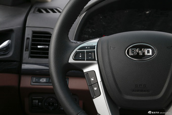 2015款速锐1.5L自动豪华型