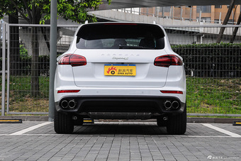 2015款卡宴Cayenne S E-Hybrid 3.0T自动