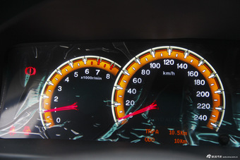 2015款比亚迪全新F3节能版1.5L手动舒适型