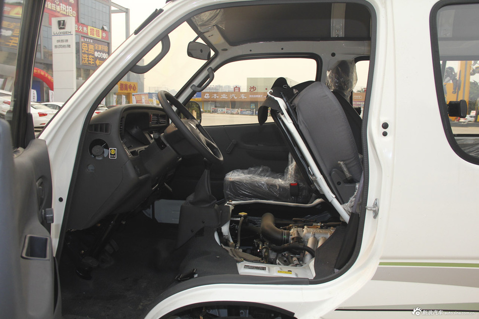 2016款金杯海狮2.0L手动快运系列标准型V19