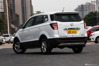 2016款北汽幻速S3 1.5L手动创业型国V