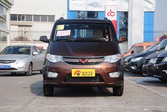 2015款五菱宏光S 1.2L手动标准型